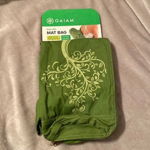 Gaiam yoga mat bag
